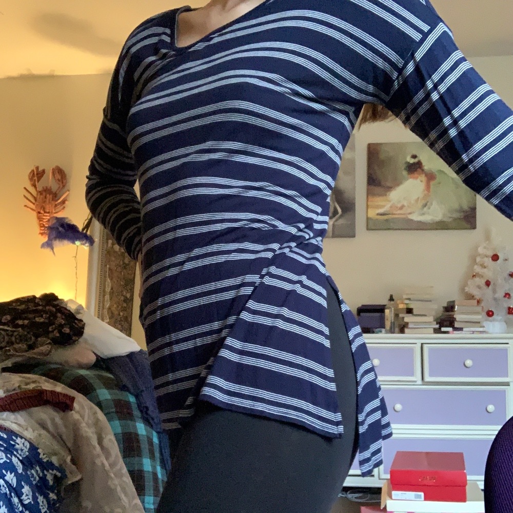 PINK ROSE STRIPED LONG SHIRT - Picture 3 of 3